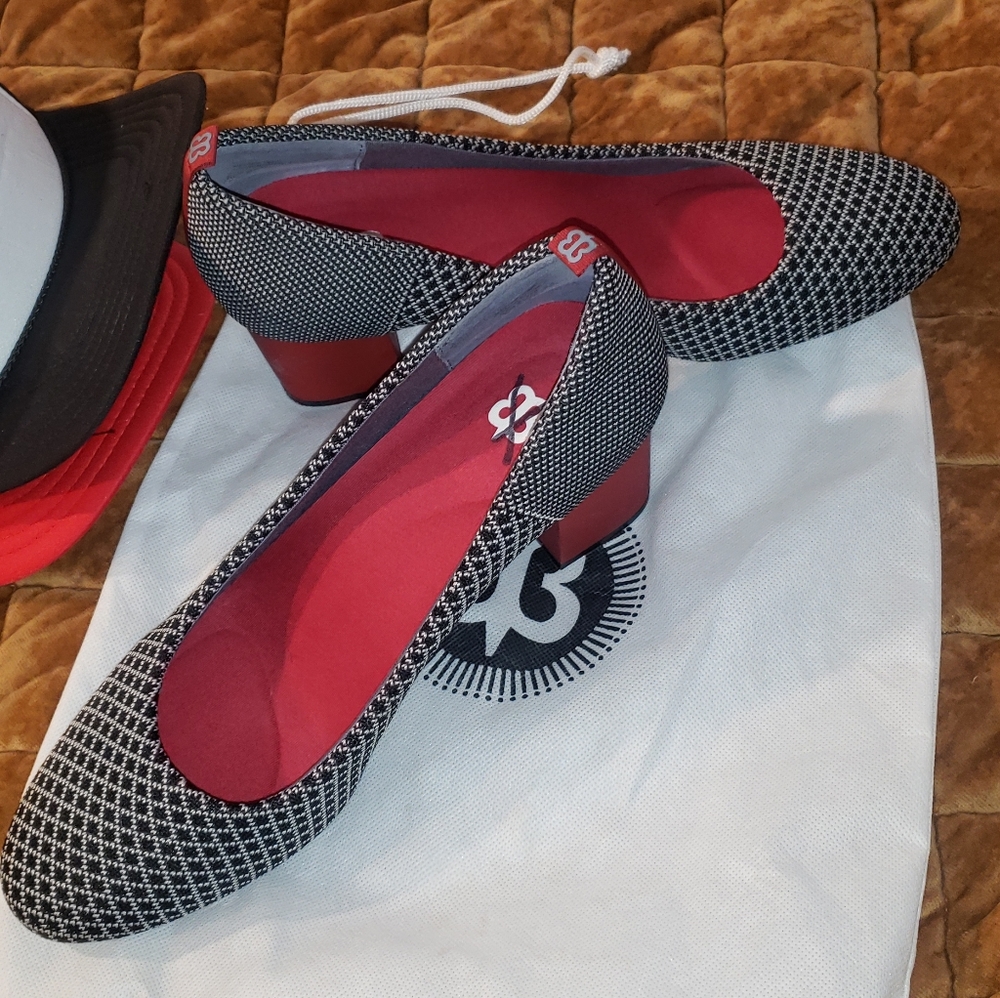Betabrand retro Shoes